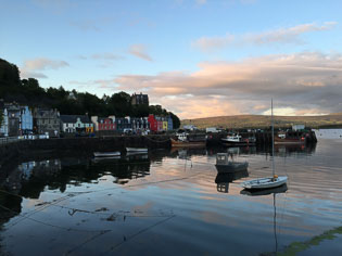 01 Sommerferie
 Hero